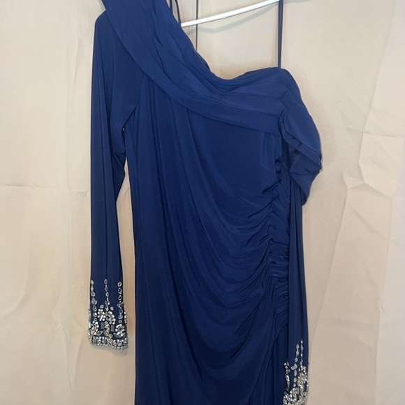 Mac Duggal 12231 NWT BEADED CUFF DROP SHOULDER FAUX WRAP GOWN - Picture 6 of 15